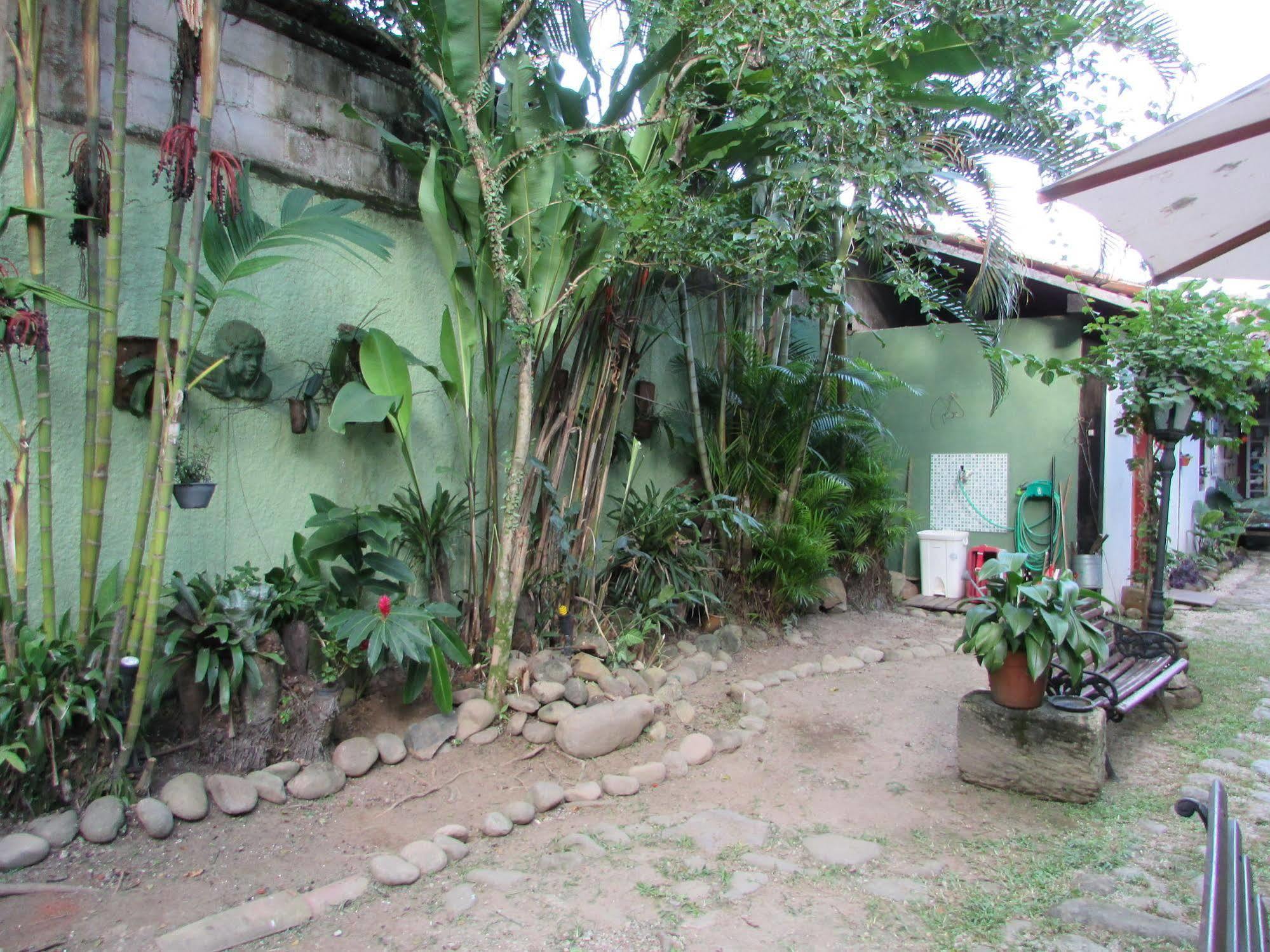 Отель Pousada Solar Do Algarve Em Paraty Ha 5 Minutos Do Centro Historico Экстерьер фото